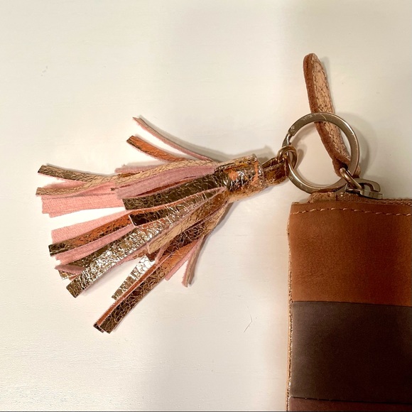 ANTHROPOLOGIE METALLIC POUCH - Picture 7 of 7